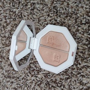 Fenty beauty killawatt lighting dust/fire crystal